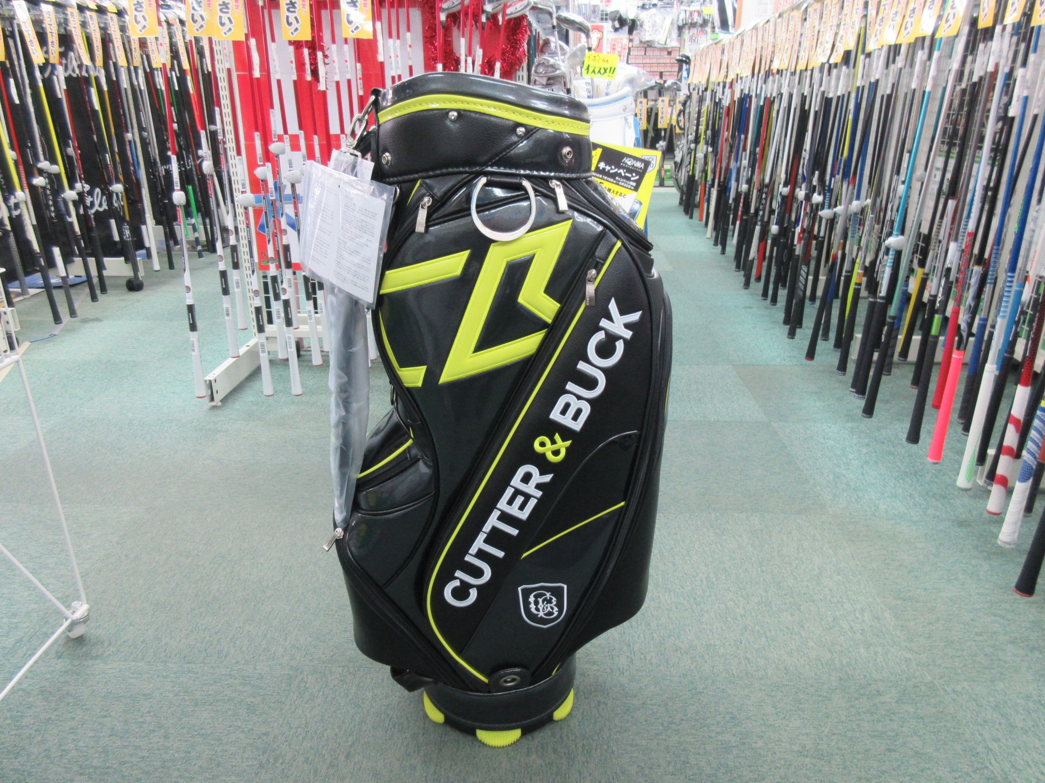 http://www.golfpartner.co.jp/190/%E3%82%AB%E3%83%83%E3%82%BF%E3%83%BC%EF%BC%86%E3%83%90%E3%83%83%E3%82%AF%E3%80%80%EF%BC%A3%EF%BC%A2%EF%BC%88%E9%BB%92%EF%BC%89.JPG