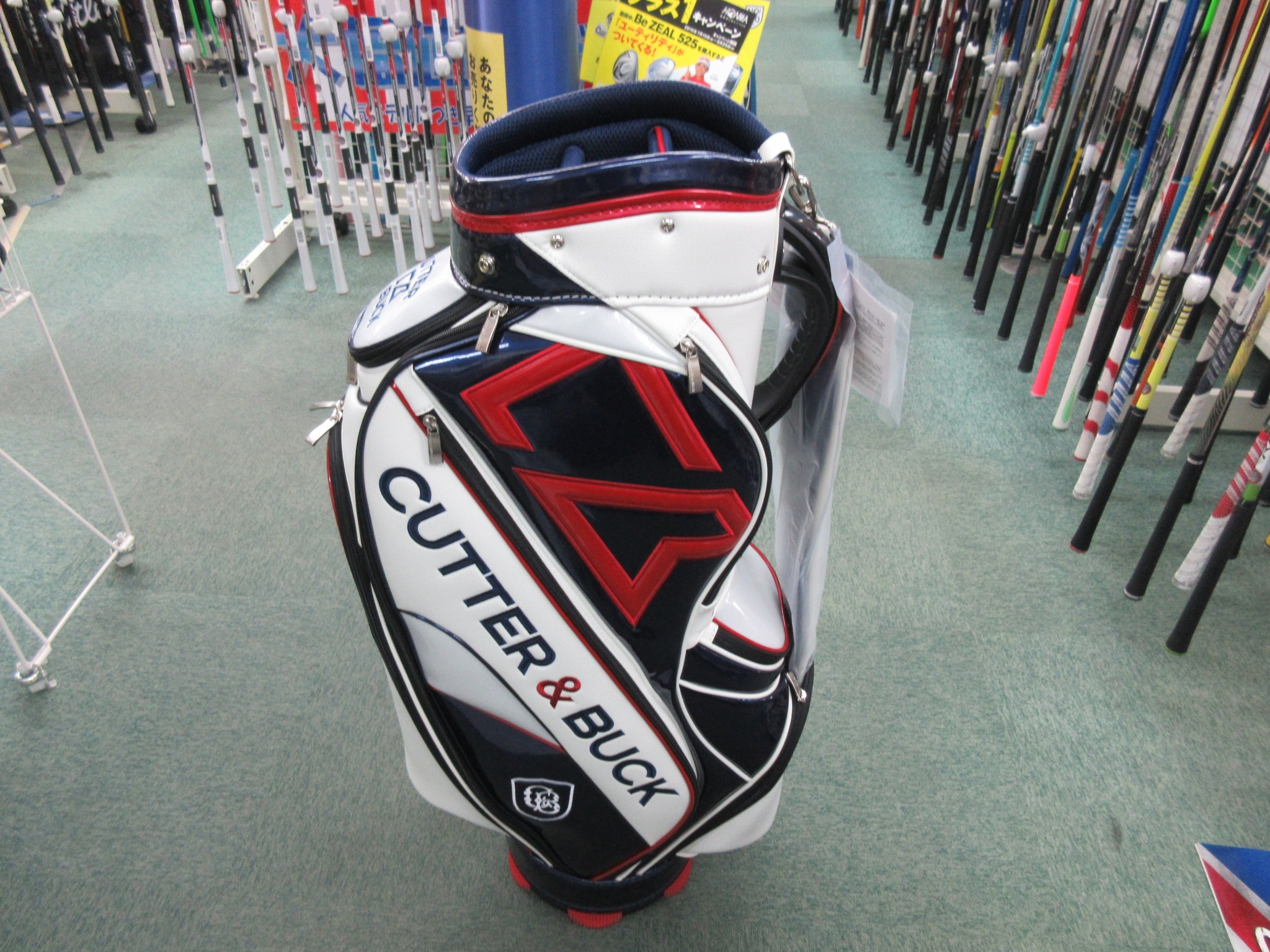 http://www.golfpartner.co.jp/190/%E3%82%AB%E3%83%83%E3%82%BF%E3%83%BC%EF%BC%86%E3%83%90%E3%83%83%E3%82%AF%E3%80%80%EF%BC%A3%EF%BC%A2.JPG
