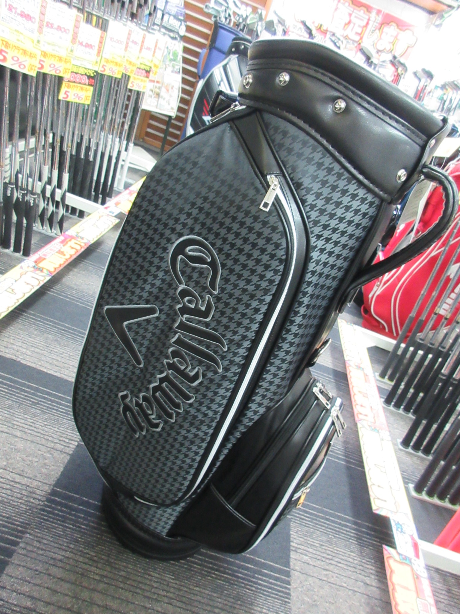http://www.golfpartner.co.jp/190/%E3%82%AD%E3%83%A3%E3%83%AD%EF%BC%92.JPG
