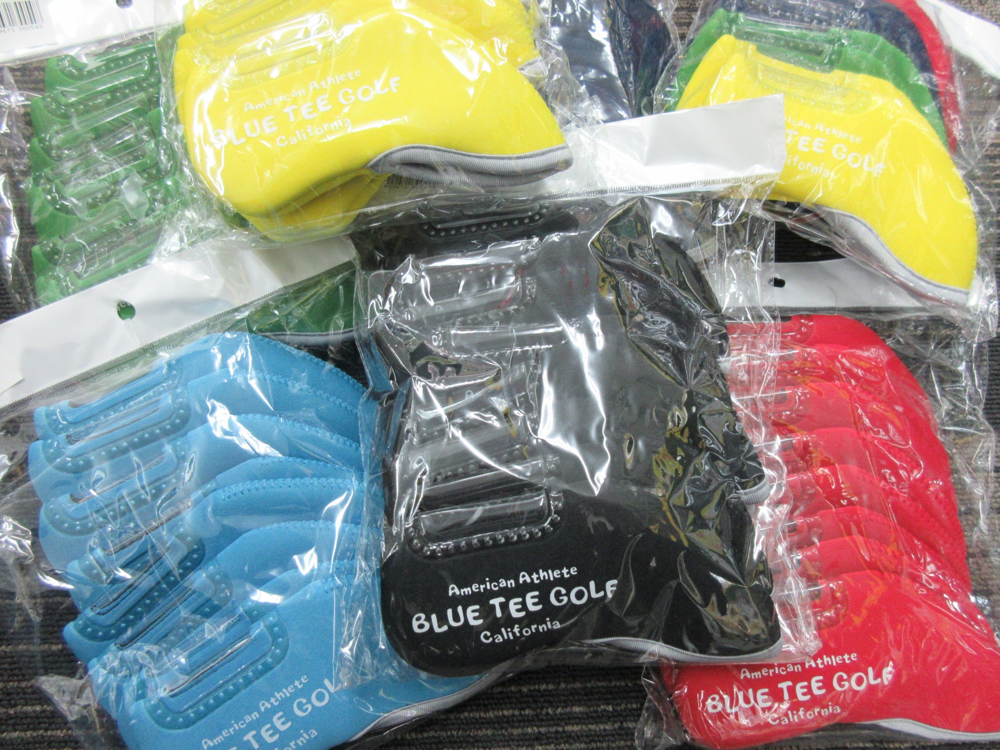http://www.golfpartner.co.jp/190/%EF%BC%A2%EF%BC%AC%EF%BC%B5%EF%BC%A5%E3%80%80%EF%BC%B4%EF%BC%A5%EF%BC%A5%E3%80%80%EF%BC%A7%EF%BC%AF%EF%BC%AC%EF%BC%A6%E3%80%80%EF%BC%A9%EF%BC%A3.JPG