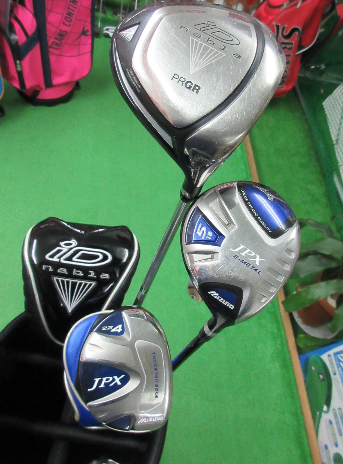 http://www.golfpartner.co.jp/190/1114UE.jpg