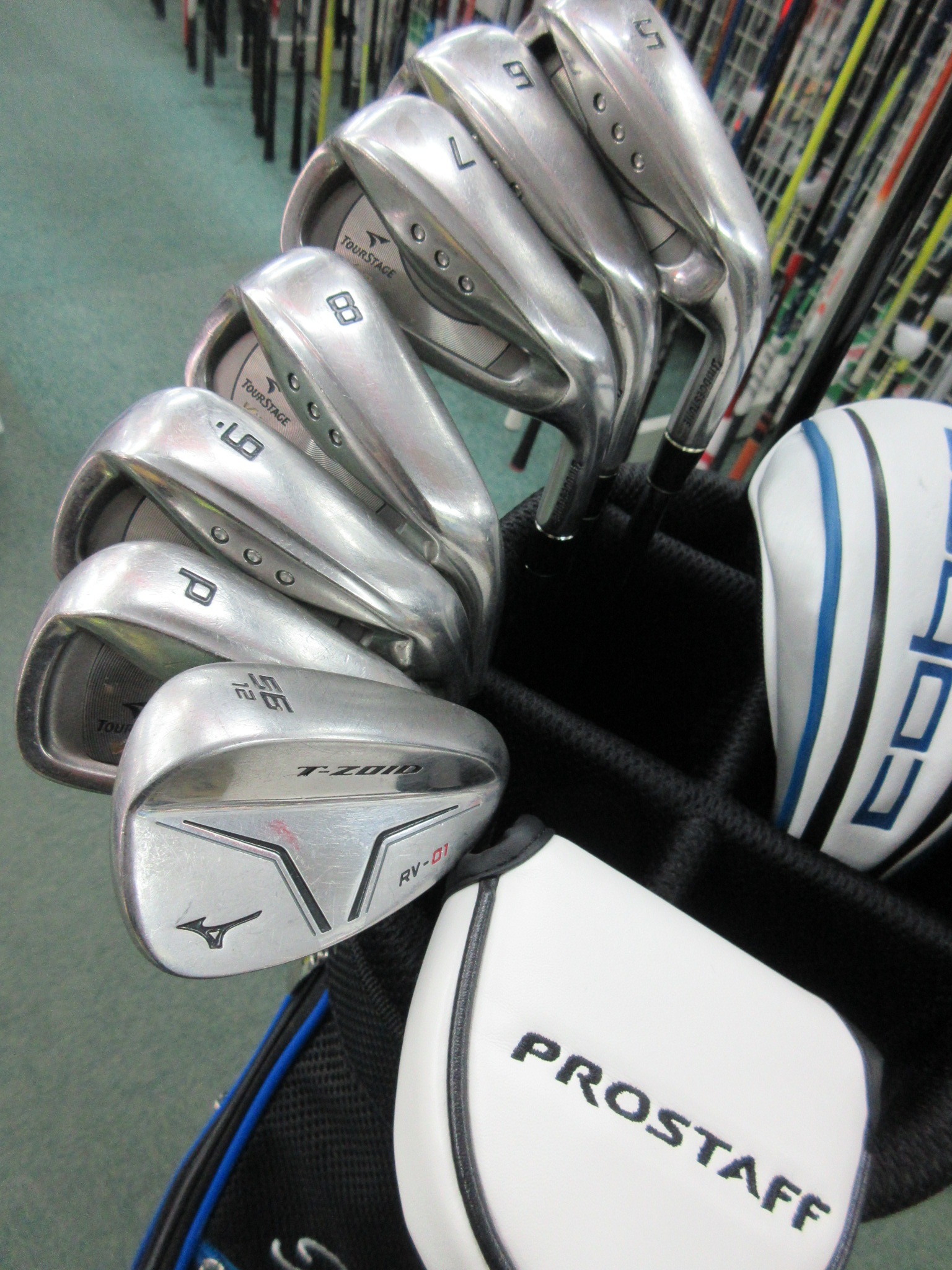 http://www.golfpartner.co.jp/190/828SET3.JPG