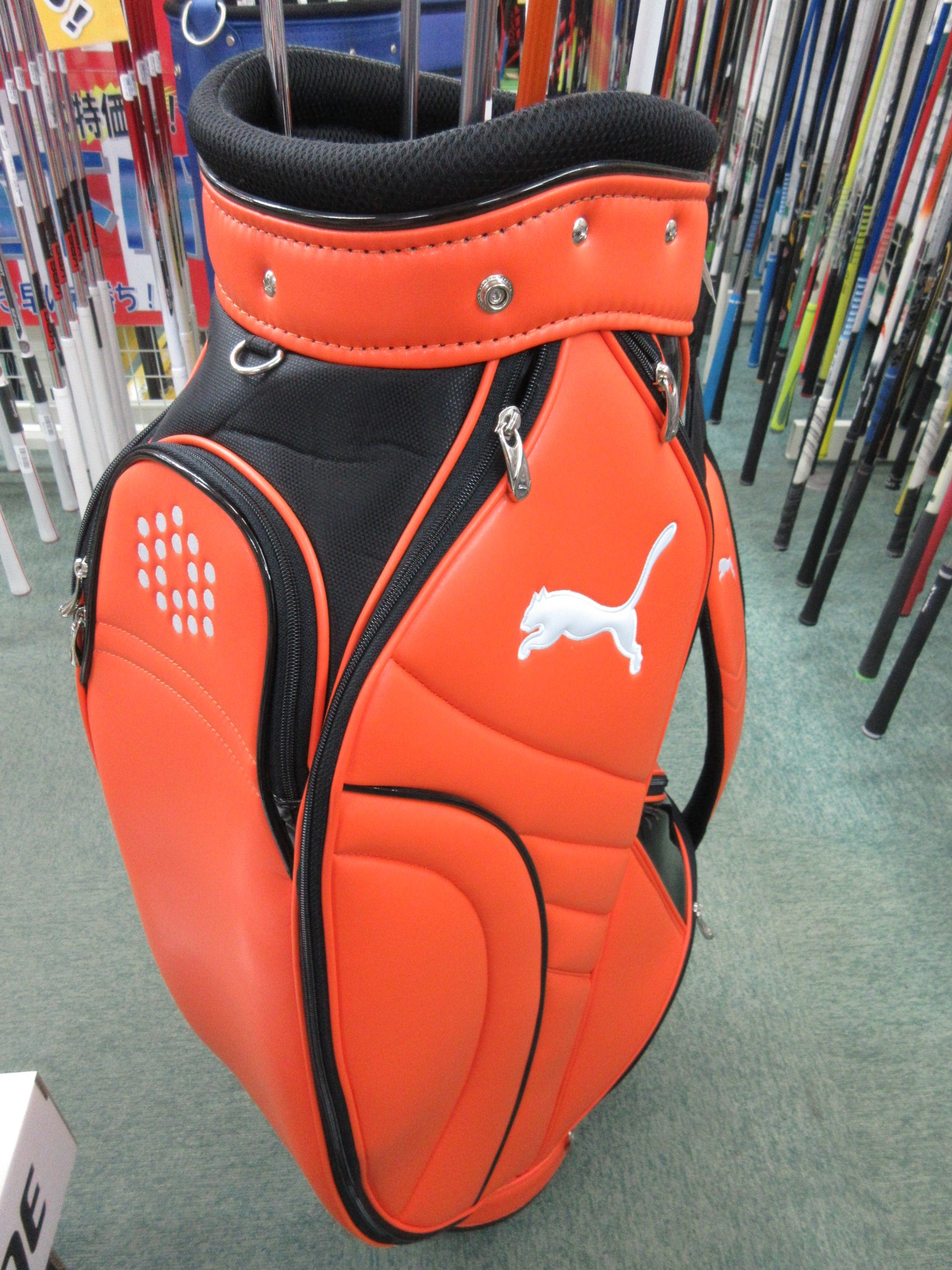 http://www.golfpartner.co.jp/190/ORANNGE.JPG