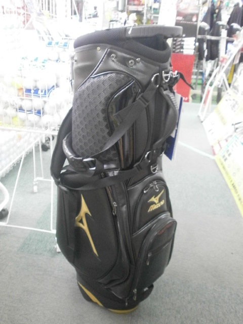 http://www.golfpartner.co.jp/190/YORO02.JPG