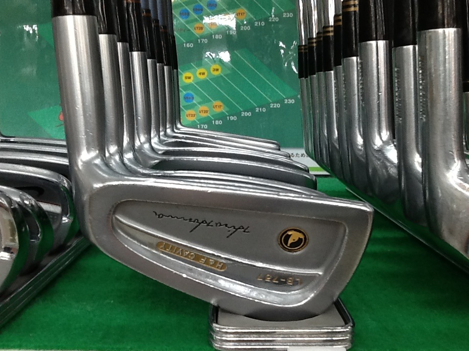 http://www.golfpartner.co.jp/199/%E3%81%BB%E3%82%93%E3%81%BE%E3%81%88%E3%82%8B%E3%81%B3737%E3%81%8F%E3%82%8D%E3%81%82%E3%81%84.JPG