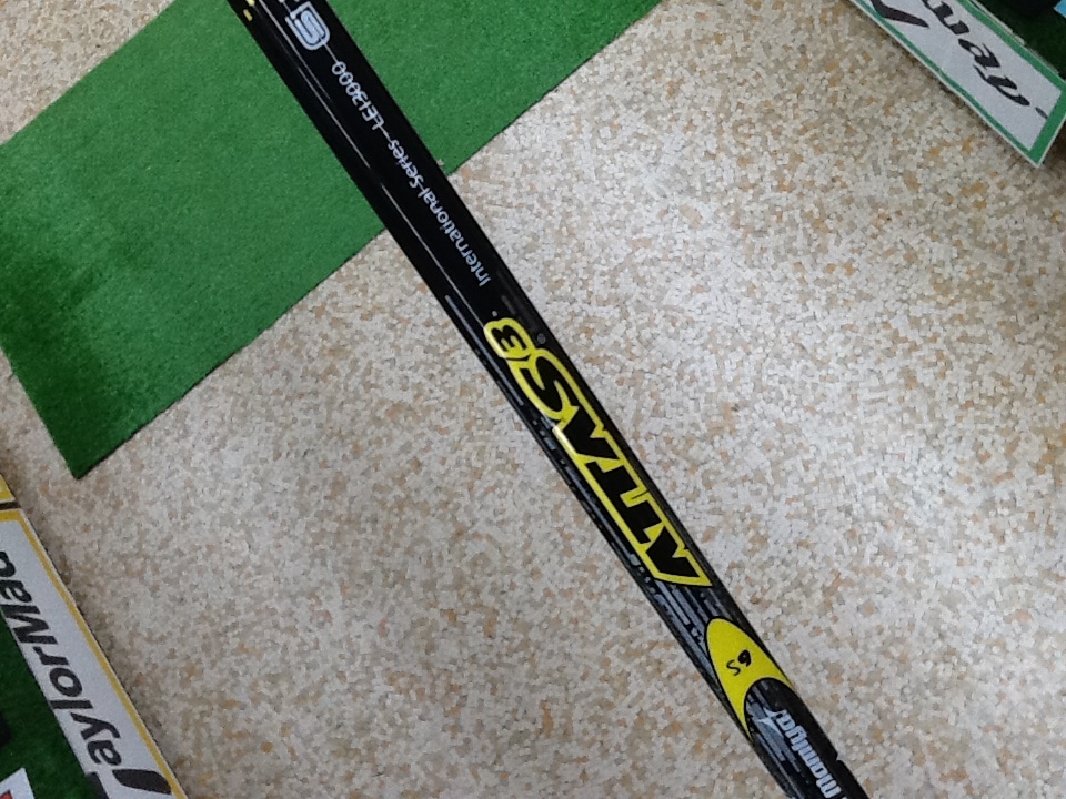 http://www.golfpartner.co.jp/199/%E3%82%B3%E3%83%96%E3%83%A9%E9%99%90%E5%AE%9A%E3%82%B7%E3%83%A3%E3%83%95%E3%83%882.JPG