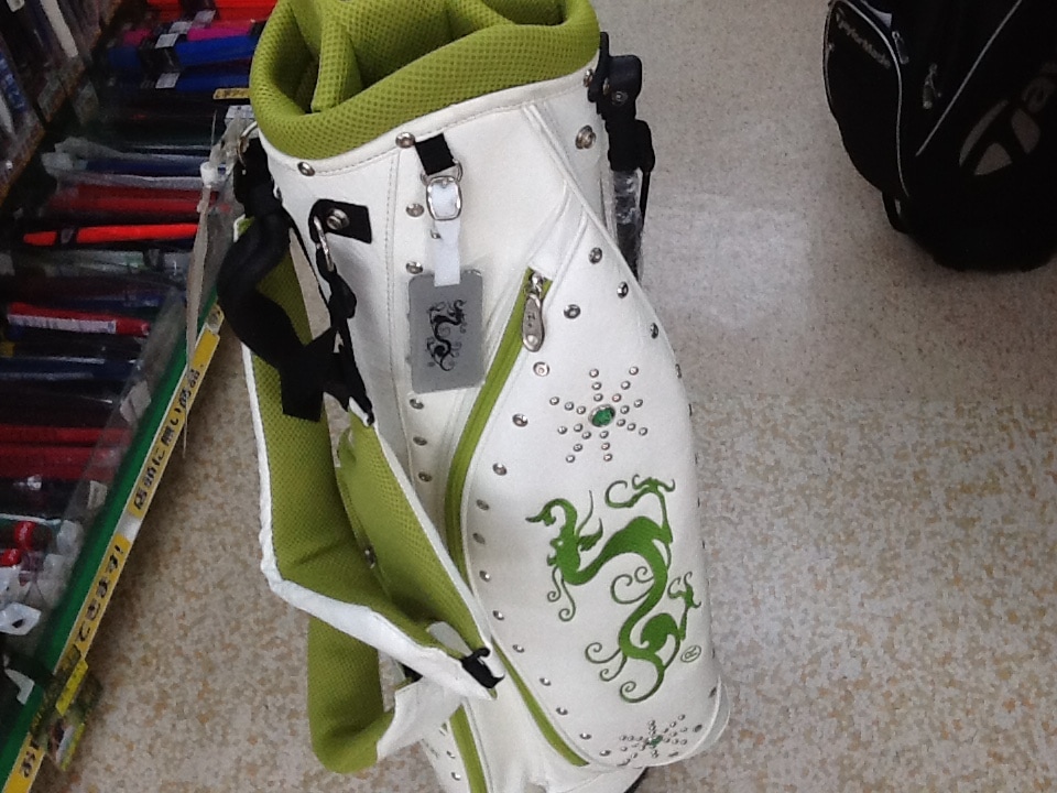 http://www.golfpartner.co.jp/199/%E3%83%80%E3%83%B3%E3%82%B9%E3%82%A6%E3%82%A3%E3%82%BA%E3%83%89%E3%83%A9%E3%82%B4%E3%83%B3CB%E3%81%99%E3%81%9F.JPG