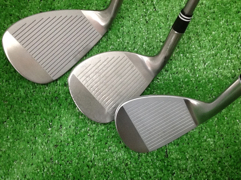 http://www.golfpartner.co.jp/199/%E3%83%87%E3%82%AB%E3%82%A6%E3%82%A7%E3%83%83%E3%82%B8%E3%83%95%E3%82%A7%E3%83%BC%E3%82%B9.JPG