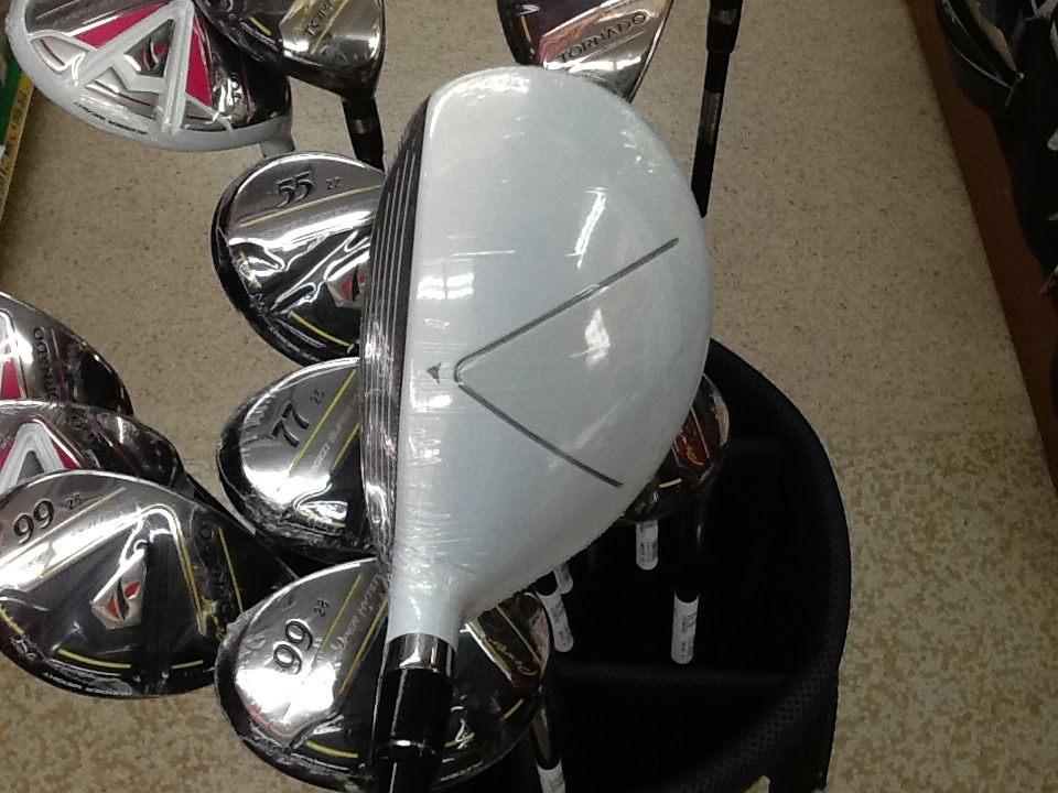 http://www.golfpartner.co.jp/199/%E3%83%91%E3%83%AF%E3%83%88%E3%83%AB%E3%83%AC%E3%83%87%E3%82%A3%E3%83%BC%E3%82%B9%E3%82%AF%E3%83%A9%E3%82%A6%E3%83%B3.JPG