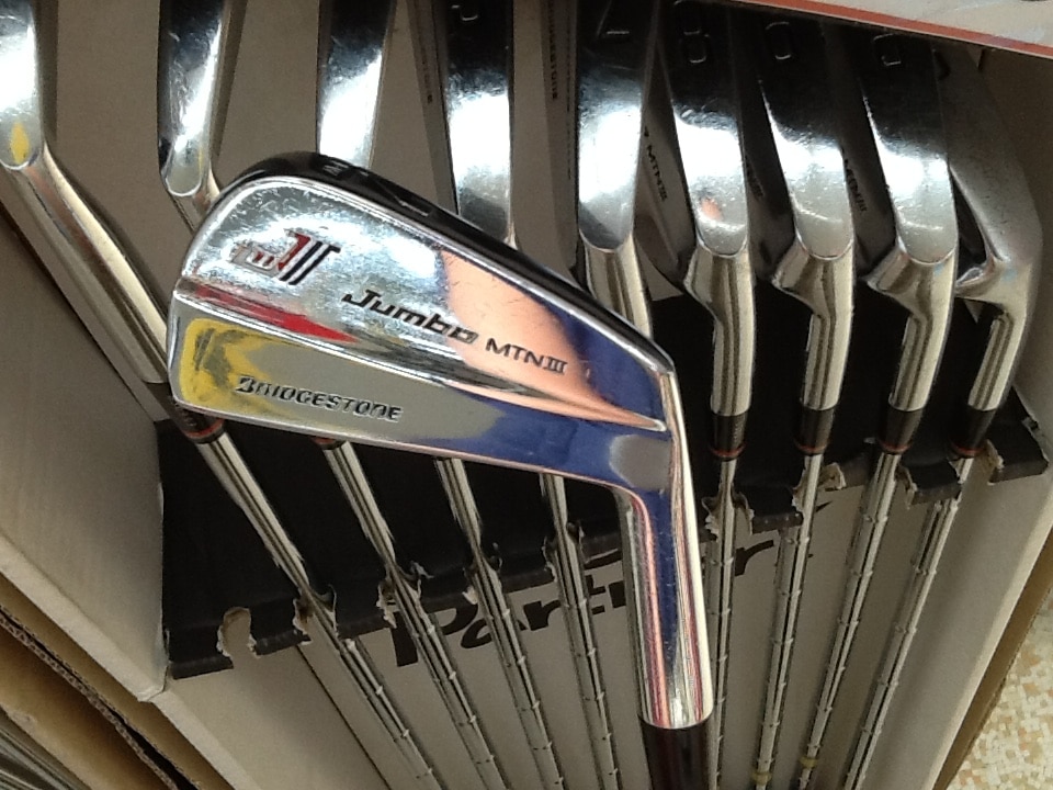http://www.golfpartner.co.jp/199/%E5%90%8D%E5%99%A83%E3%82%B8%E3%83%A3%E3%83%B3%E3%83%9C.JPG