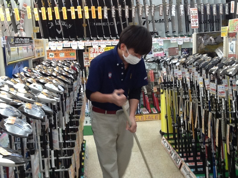 http://www.golfpartner.co.jp/199/%EF%BC%91%E6%9C%88%EF%BC%98%E6%97%A5%E3%83%90%E3%83%83%E3%82%B7%E3%83%BC4.JPG