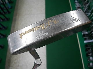 http://www.golfpartner.co.jp/199/bethi-narudhi-pt6175.JPG