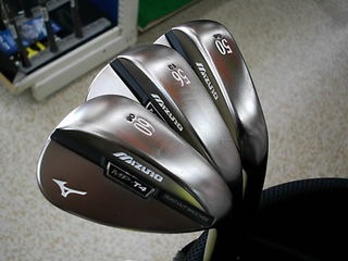 http://www.golfpartner.co.jp/199/mizuno%20wejji3honn.JPG