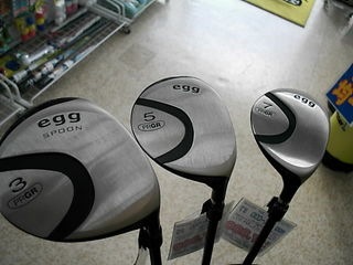 http://www.golfpartner.co.jp/199/purogiaeggu3honnsetto3570.JPG