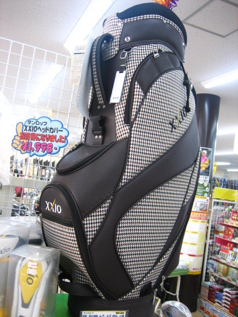 http://www.golfpartner.co.jp/211/XXIO%20CB.JPG
