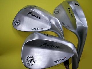 http://www.golfpartner.co.jp/211/akir1.JPG