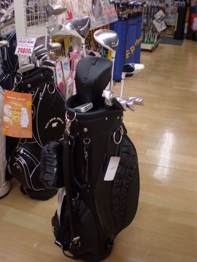 http://www.golfpartner.co.jp/271/%E3%83%AC%E3%83%87%E3%82%A3%E3%83%BC%E3%82%B9%E3%82%BB%E3%83%83%E3%83%88%EF%BC%92.JPG