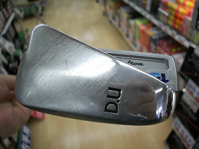 http://www.golfpartner.co.jp/271/D216320SCI0006%20%282%29.JPG