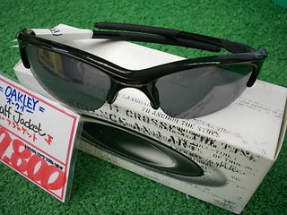 http://www.golfpartner.co.jp/271/oakleyDSCI0004.JPG