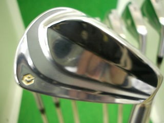 http://www.golfpartner.co.jp/486/epon8s%20001.jpg
