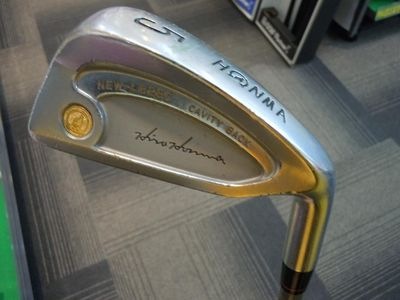 http://www.golfpartner.co.jp/560/%E6%9D%B1%EF%BC%AD%EF%BC%A1%EF%BC%B8%E5%BA%97%E9%95%B7000%20962.jpg