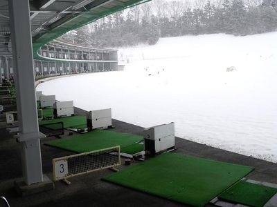 http://www.golfpartner.co.jp/560/%E6%9D%B1%EF%BC%AD%EF%BC%A1%EF%BC%B8%E5%BA%97%E9%95%B7000%20977.jpg