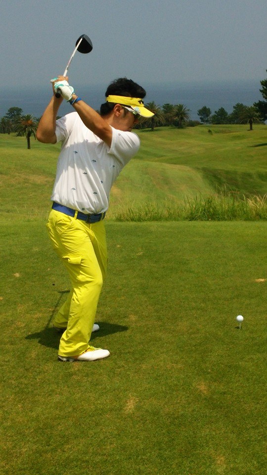 http://www.golfpartner.co.jp/565/%E5%B7%9D%E5%A5%88%E3%81%9D%E3%81%AE2.jpg