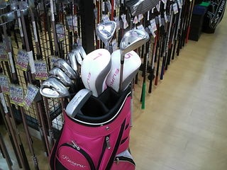 http://www.golfpartner.co.jp/618/%E3%83%AC%E3%83%87%E3%82%A3%E3%82%B9%E3%82%BB%E3%83%83%E3%83%88004.jpg