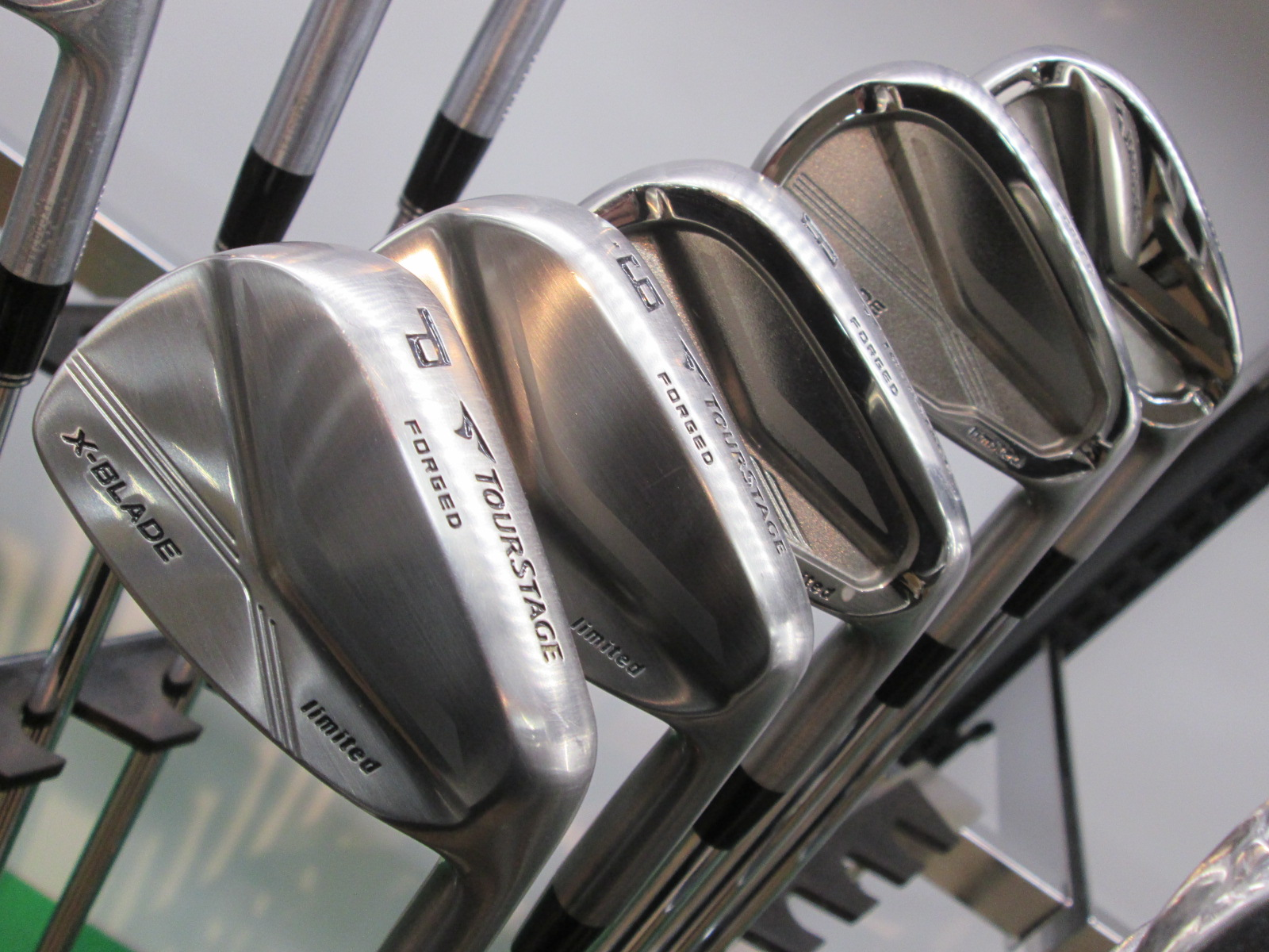 http://www.golfpartner.co.jp/626/2014.12.28.2.BMP