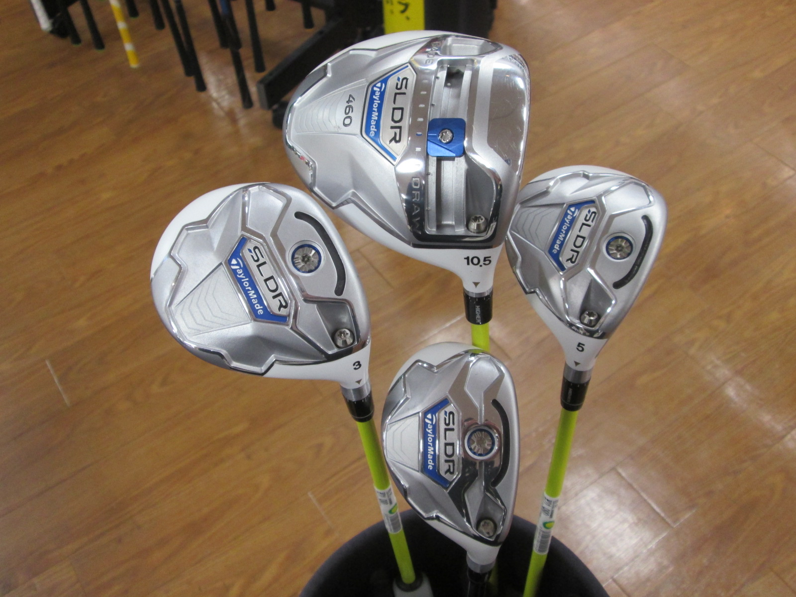 http://www.golfpartner.co.jp/626/2014.9.21.BMP
