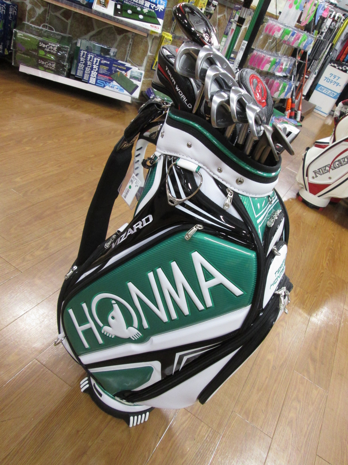 http://www.golfpartner.co.jp/626/2014.9.5.1.BMP