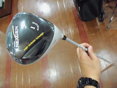http://www.golfpartner.co.jp/631/nexwhite%20001.jpg