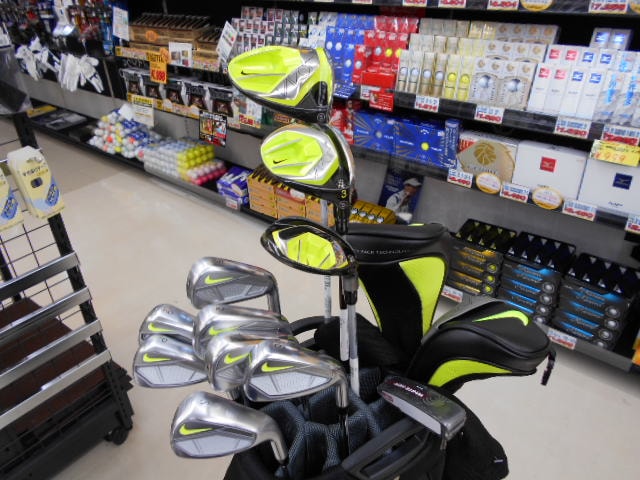 http://www.golfpartner.co.jp/9048/NIKE.JPG