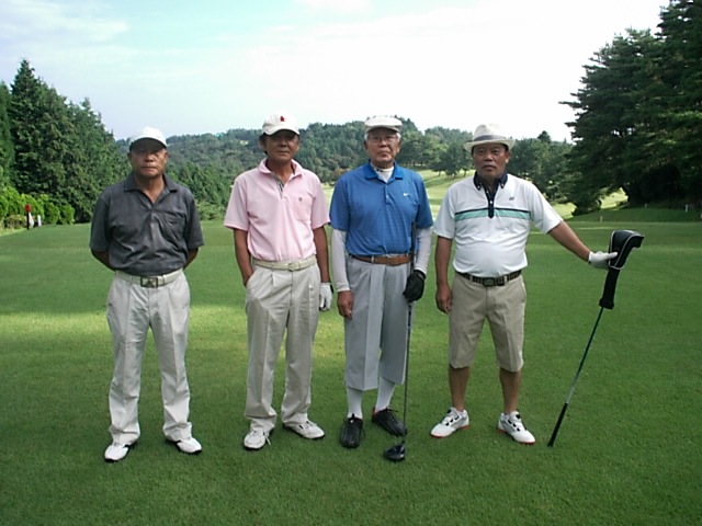 http://www.golfpartner.co.jp/916/%E3%82%B3%E3%83%B3%E3%83%9A%E5%86%99%E7%9C%9F%EF%BC%91.JPG