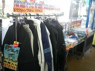 http://www.golfpartner.co.jp/946/775156%20001.jpg