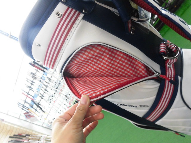 http://www.golfpartner.co.jp/949/%E3%82%A2%E3%83%87%E3%82%A3%E3%83%80%E3%82%B9%E3%83%AC%E3%83%87%E3%82%A3%E3%83%BC%E3%82%B9%E3%82%AD%E3%83%A3%E3%83%87%E3%82%A3%E3%83%90%20%282%29.JPG