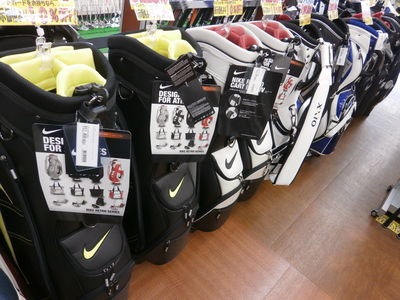 http://www.golfpartner.co.jp/949/%E3%82%AD%E3%83%A3%E3%83%87%E3%82%A3%E3%83%90%E3%83%83%E3%82%B0.JPG