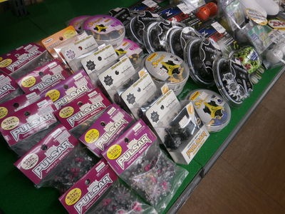 http://www.golfpartner.co.jp/949/%E3%82%B7%E3%83%A5%E3%83%BC%E3%82%BA%E9%8B%B2.JPG