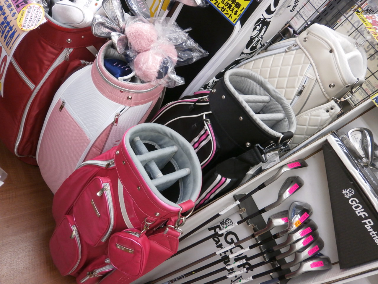 http://www.golfpartner.co.jp/949/%E3%83%AC%E3%83%87%E3%82%A3%E3%83%BC%E3%82%B9.%E3%82%8C%EF%BD%99JPG