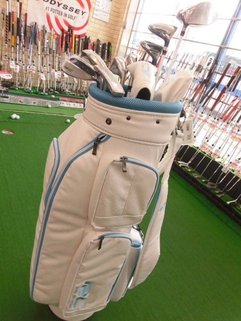 http://www.golfpartner.co.jp/949/%E3%83%AD%E3%82%A4%E3%82%B3%E3%83%AC%E3%83%AC%E3%83%87%E3%82%A3%E3%83%BC.JPG