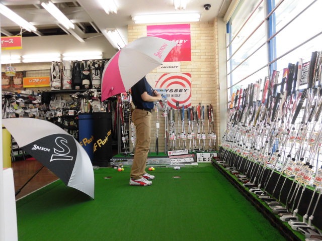 http://www.golfpartner.co.jp/949/%E5%82%98%E3%81%A8%E7%A7%81.JPG