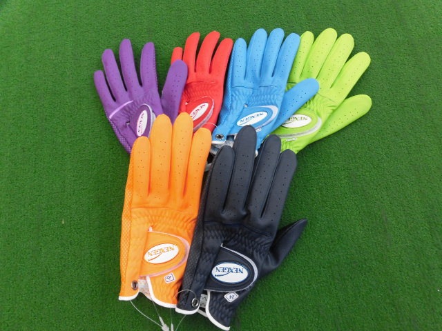 http://www.golfpartner.co.jp/949/%E8%89%B2%E6%89%8B%E8%A2%8B.JPG