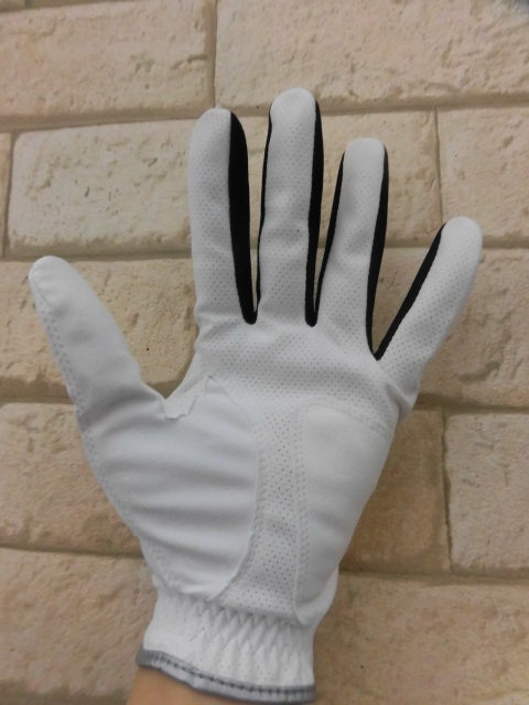 http://www.golfpartner.co.jp/949/COOL%E3%82%B0%E3%83%AD%E3%83%BC%E3%83%96%20%284%29.JPG