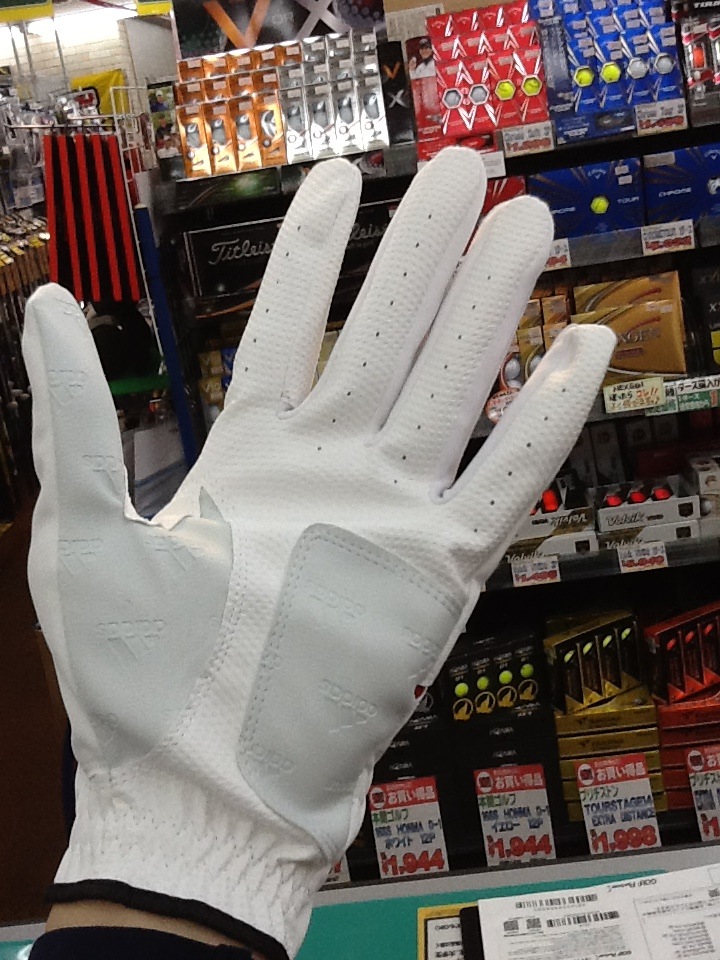http://www.golfpartner.co.jp/949/adiglove%20%283%29.JPG