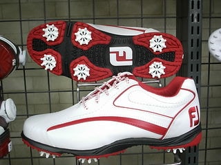 http://www.golfpartner.co.jp/956/%E6%96%B0%E9%9D%B4.JPG
