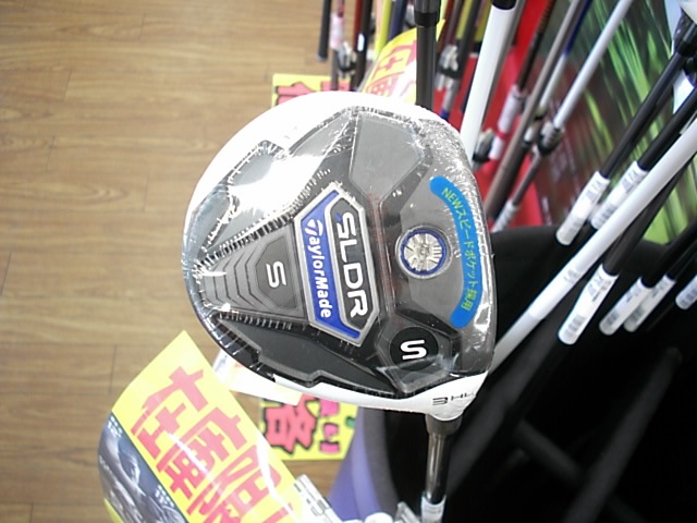 http://www.golfpartner.co.jp/956/SLDRS3.JPG
