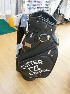 http://www.golfpartner.co.jp/978/CUTTER%20%26%20BUCK%20CB.JPG