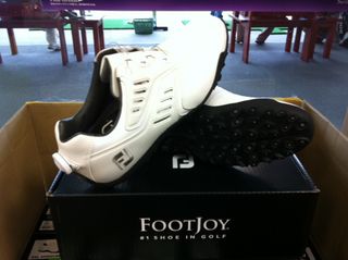 http://www.golfpartner.co.jp/988/matuko36.jpg