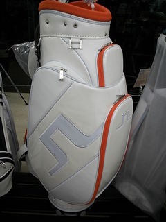 http://www.golfpartner.co.jp/989/%E3%82%A6%E3%82%A8%E3%82%A2%20005.jpg