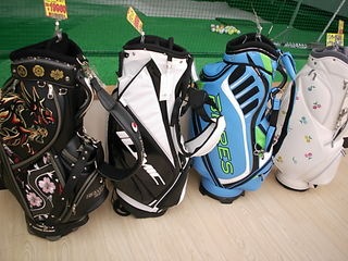 http://www.golfpartner.co.jp/989/%E3%82%AD%E3%83%A3%E3%83%87%E3%82%A3%E3%83%90%E3%83%83%E3%82%AF%20004.jpg